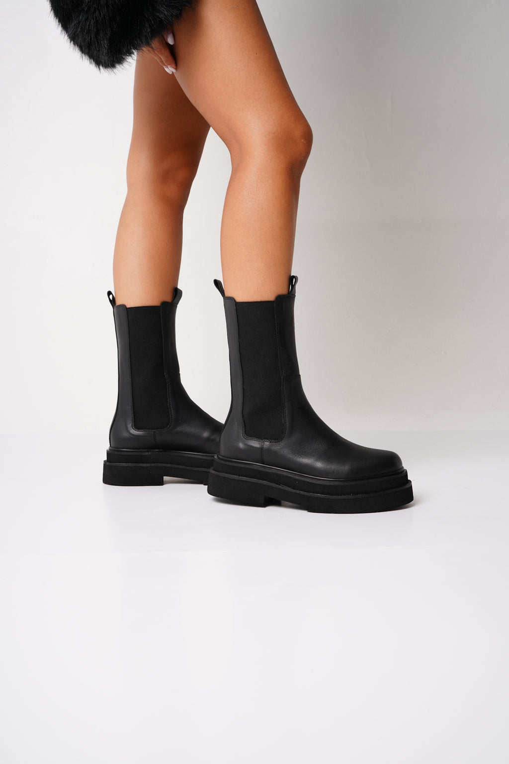 BOTA MONDELO BLACK