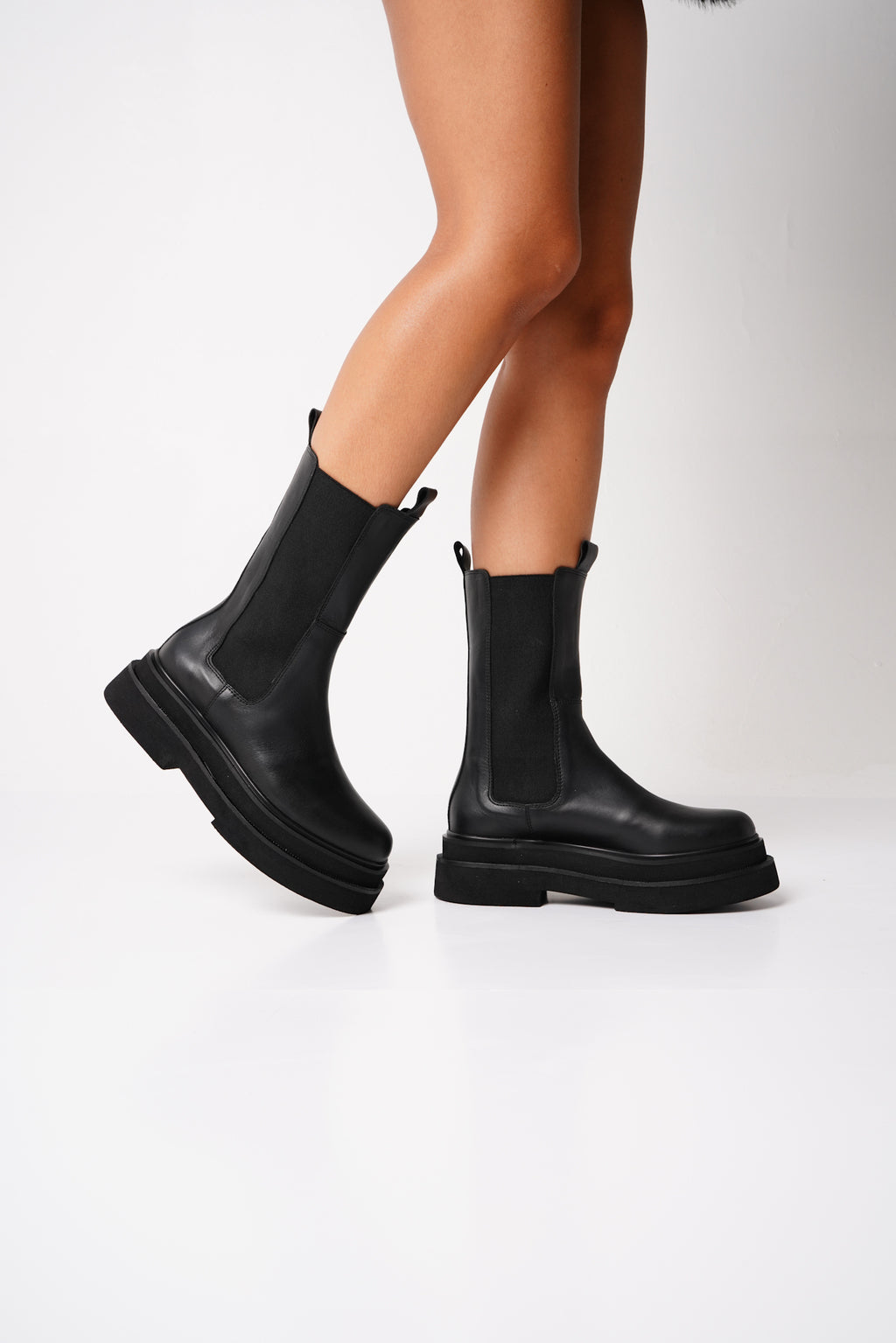 BOTA MONDELO BLACK